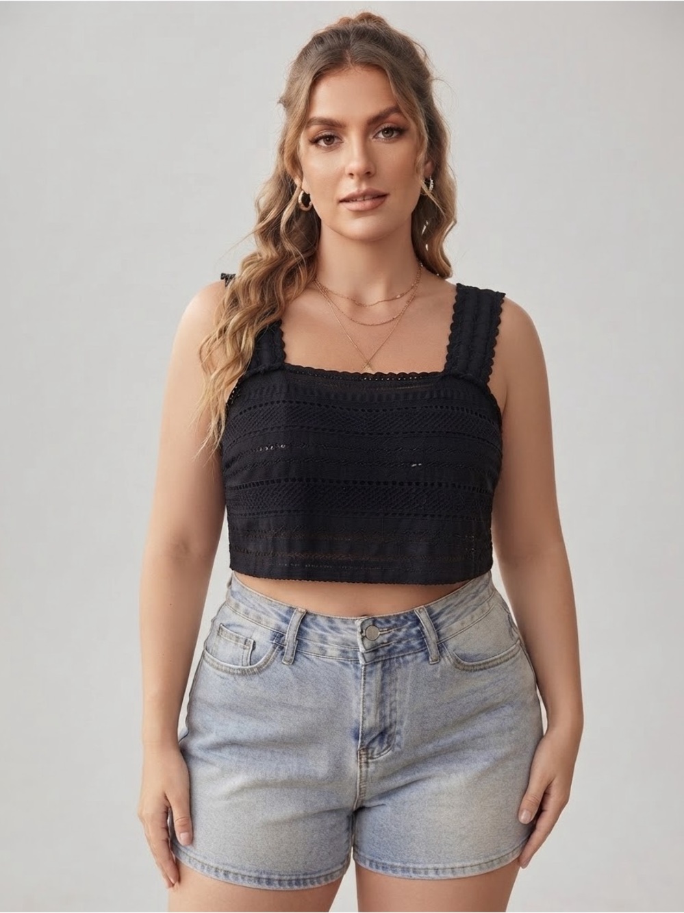 Aerie Textured Lace Tank Top(Pit to pit 21”
Length 18”)